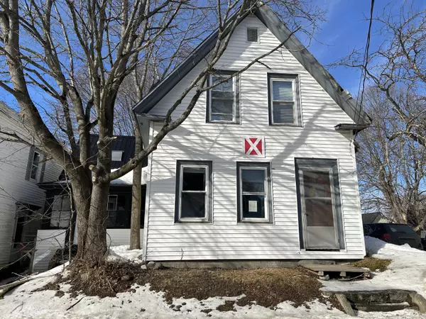 14 Union ST, Old Town, ME 04468
