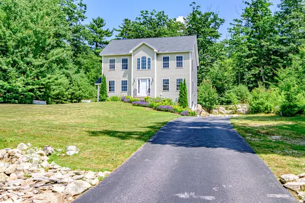 Raymond, ME 04071,6 Abby RD