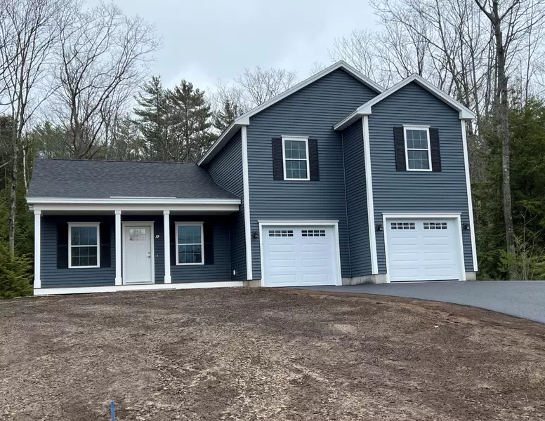 39 Parkside DR, Biddeford, ME 04005