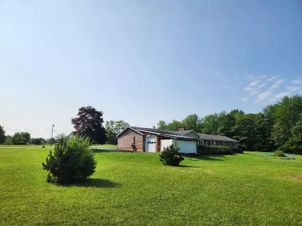 Orrington, ME 04474,353 Dow RD