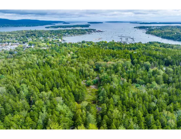 Southwest Harbor, ME 04679,11 Waterview LN