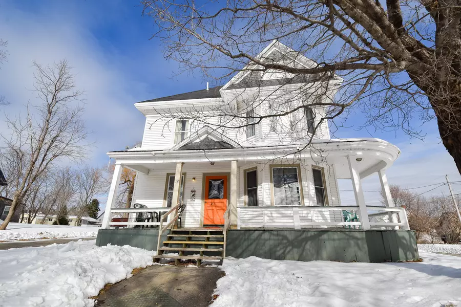 12 First ST, Milo, ME 04463