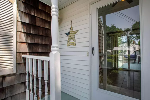 Topsham, ME 04086,31 Wilson ST