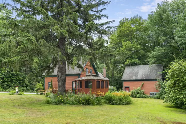 Raymond, ME 04071,246 Raymond Hill RD