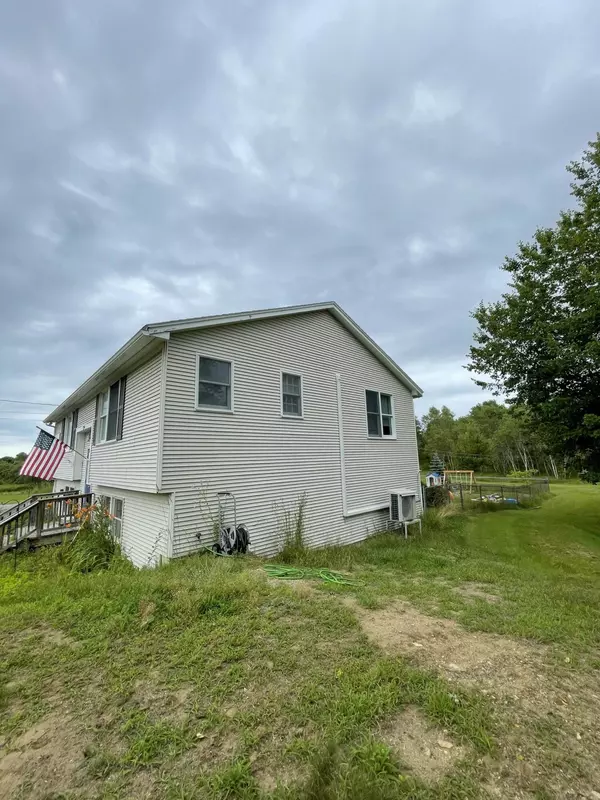 South Thomaston, ME 04858,734 St. George RD