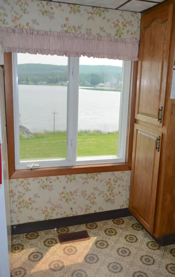 Sinclair, ME 04779,226 Boucher ST