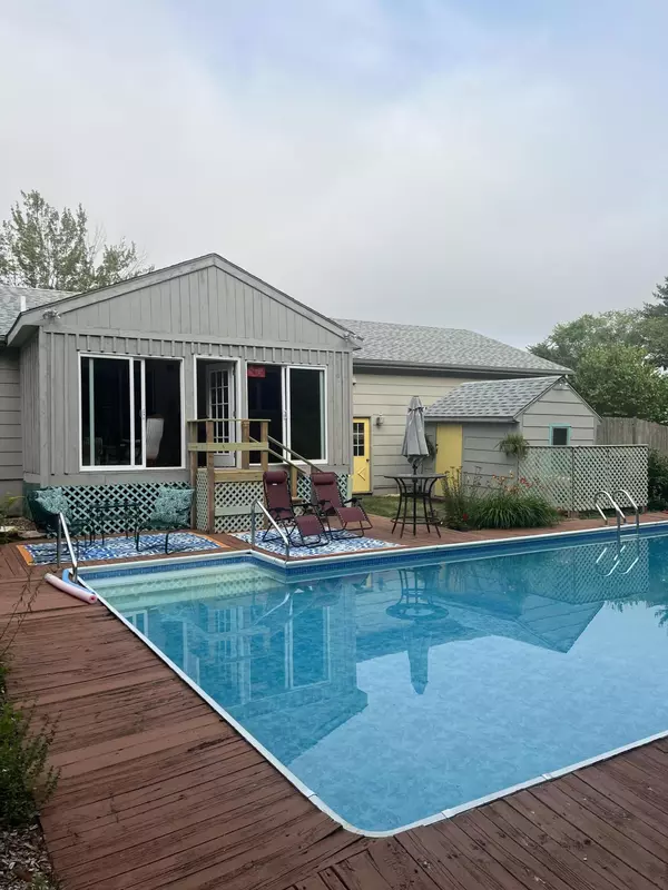 Wiscasset, ME 04578,240 Gardiner RD