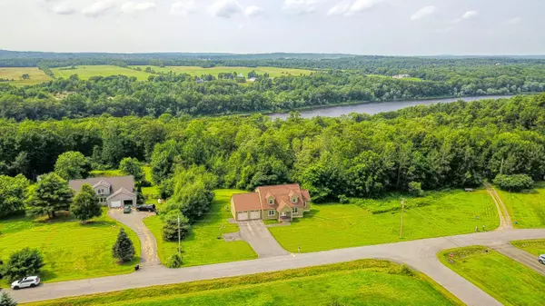 Vassalboro, ME 04989,12 Trisha LN