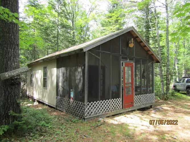 912 Davis ST, Ebeemee Twp, ME 04414