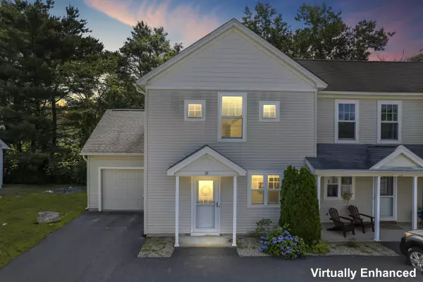 28 Edgefield LN #7, Brunswick, ME 04011