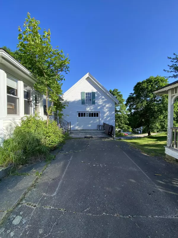 Machias, ME 04654,16 High ST