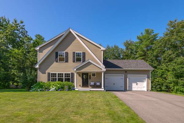 84 Harvest Hill RD, Windham, ME 04062