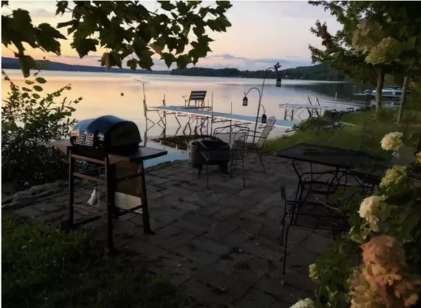 Sabattus, ME 04280,4 Inlet DR