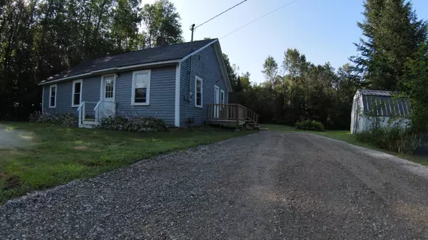 Palmyra, ME 04965,612 Warren Hill RD