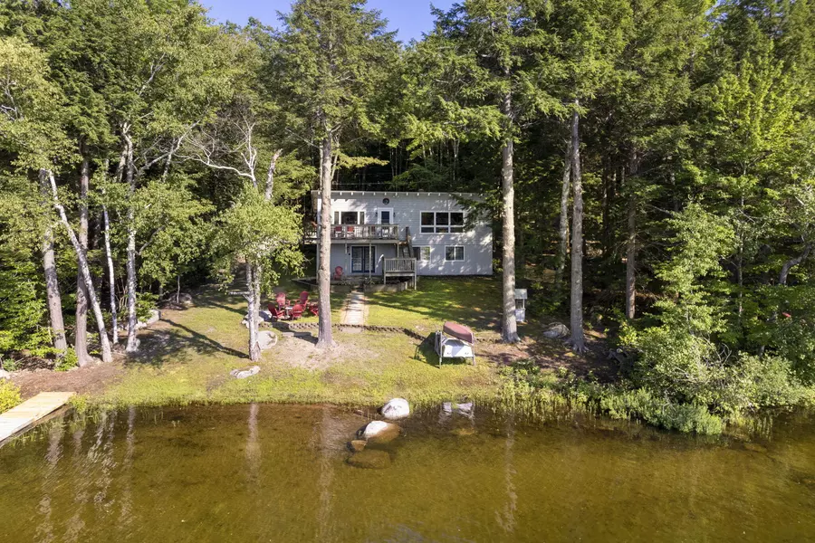 139 Wild Acres RD, Raymond, ME 04071