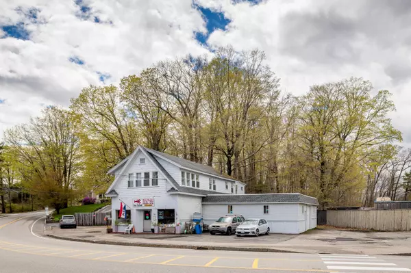 33 Old Post RD, Kittery, ME 03904