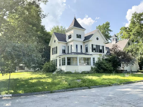 Fairfield, ME 04937,42 Western AVE