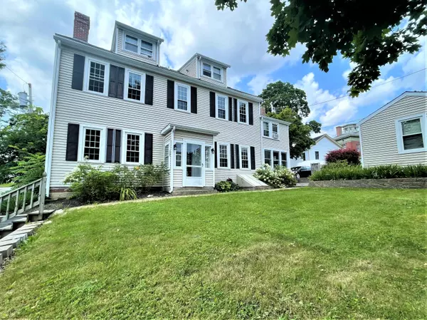 23 Oak ST, Bath, ME 04530