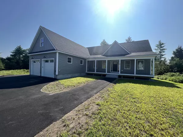 29 Revolution DR, Windham, ME 04062