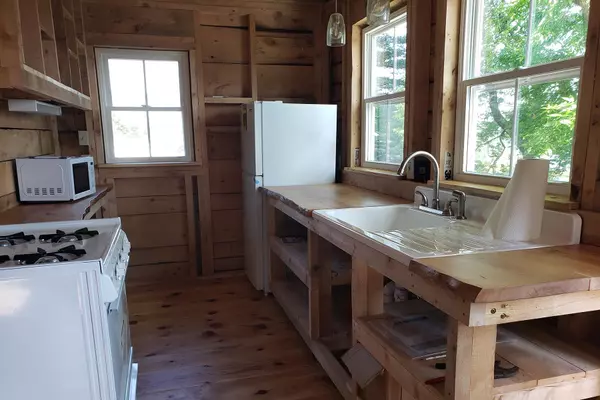 Swans Island, ME 04685,424 Minturn RD