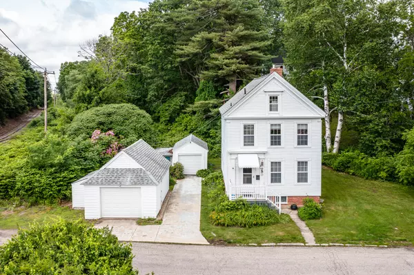 Kittery, ME 03904,15 Pine ST