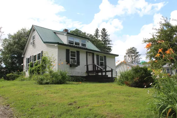 14 Pleasant ST, Howland, ME 04448