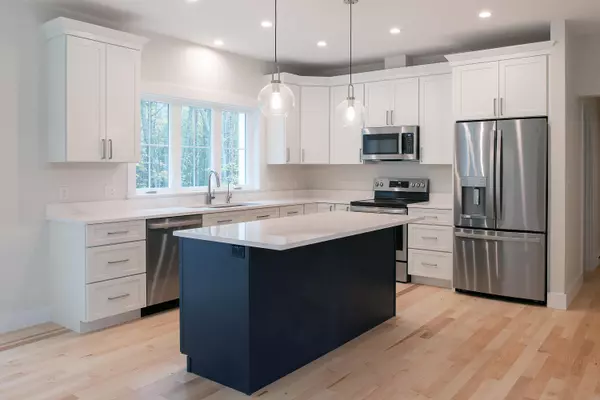 Arundel, ME 04046,15 Lessard CIR