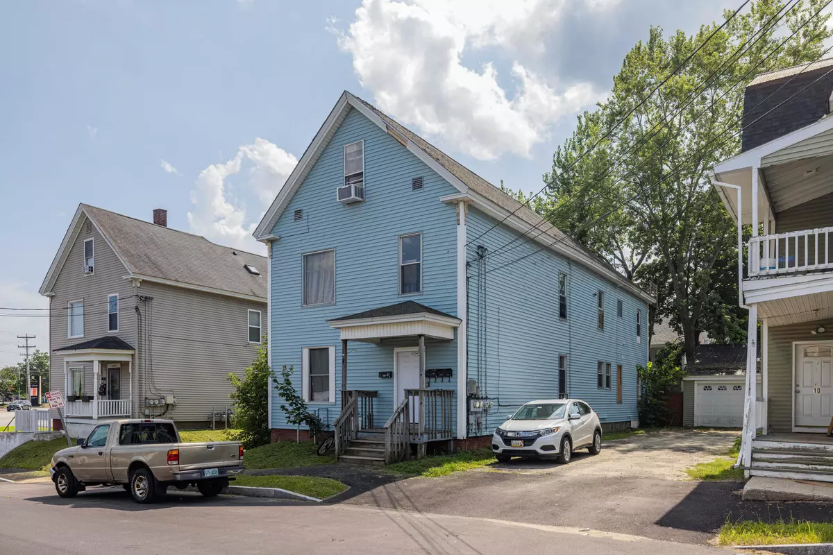 Auburn, ME 04210,6 Grove ST