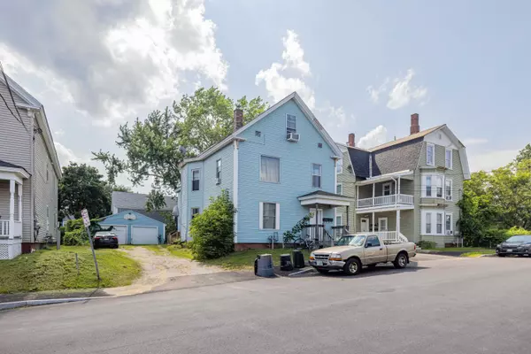Auburn, ME 04210,6 Grove ST