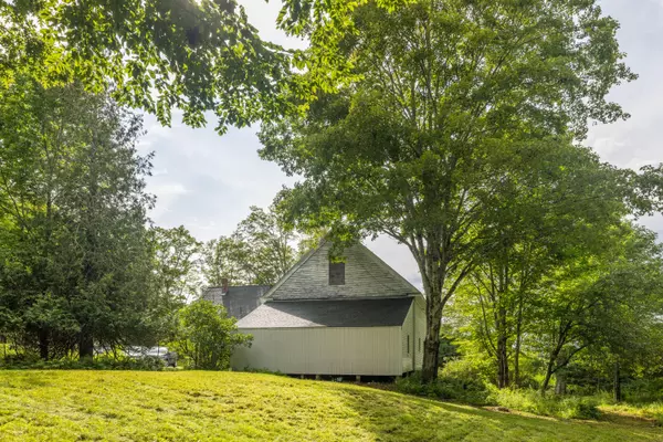 Lincolnville, ME 04849,379 Camden RD