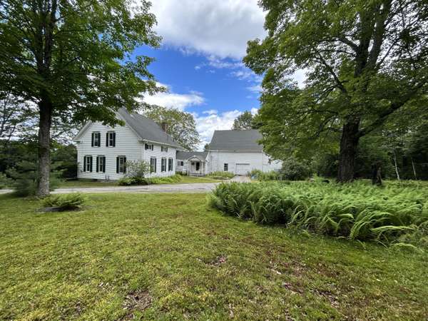 379 Camden RD, Lincolnville, ME 04849