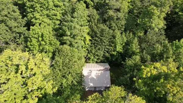 Greenville, ME 04441,21 Poole RD