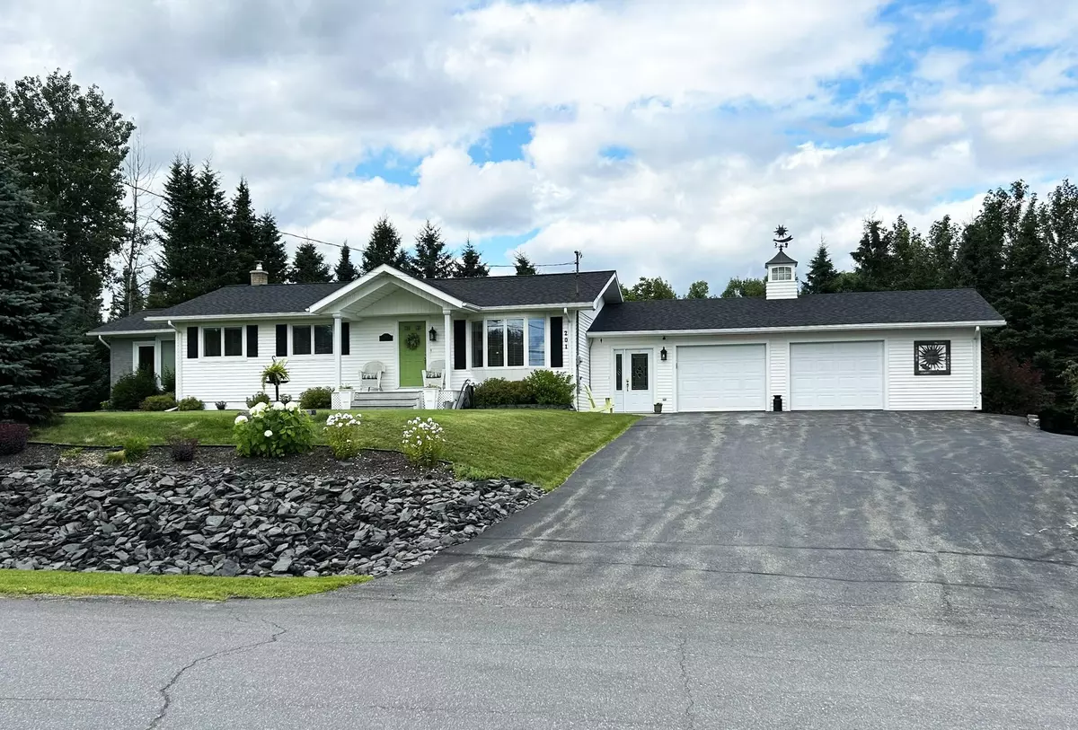 Saint Agatha, ME 04772,201 Brook RD