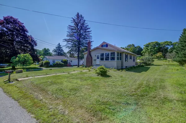 45 Elm ST, Norway, ME 04268