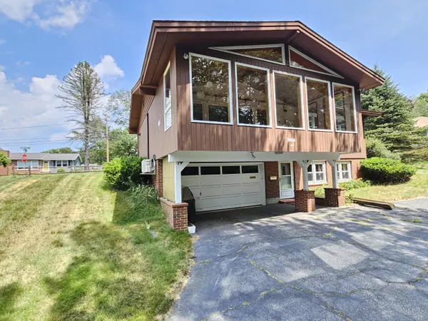 Westbrook, ME 04092,20 Robyn AVE