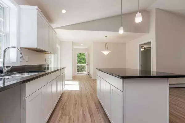 Waterboro, ME 04061,2 Mink CIR