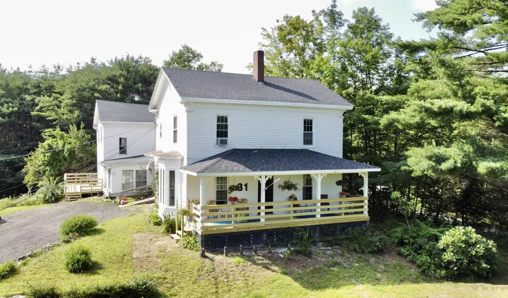 81 Mitchell ST, Mechanic Falls, ME 04256