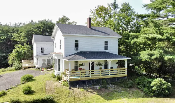 81 Mitchell ST, Mechanic Falls, ME 04256