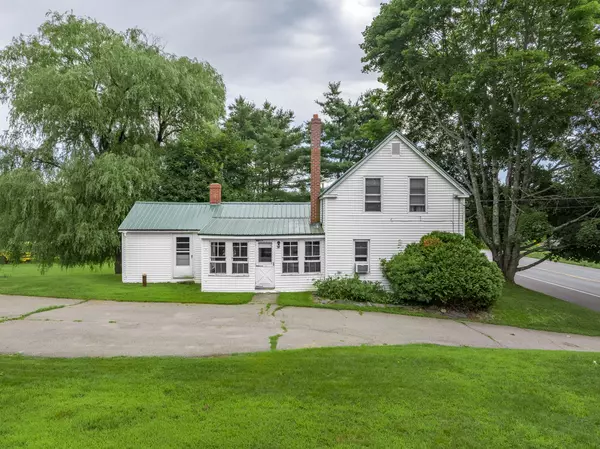 Hermon, ME 04401,819 Coldbrook RD