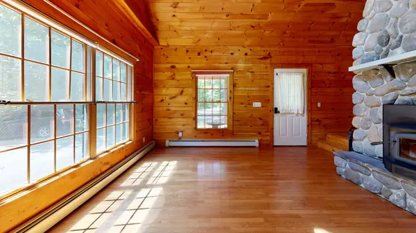 Sidney, ME 04330,20 Sunflower LN