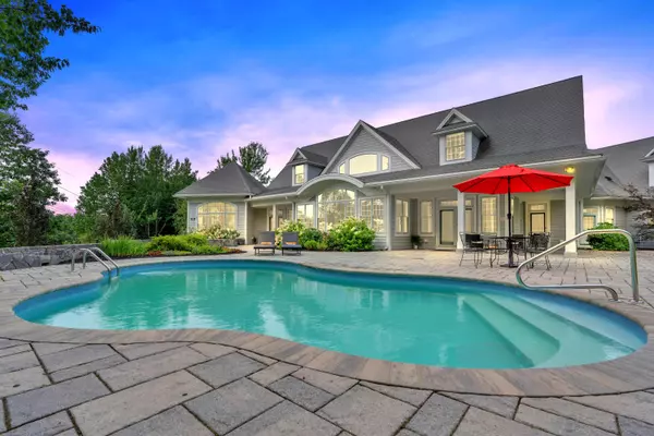 South Portland, ME 04106,83 Colchester DR