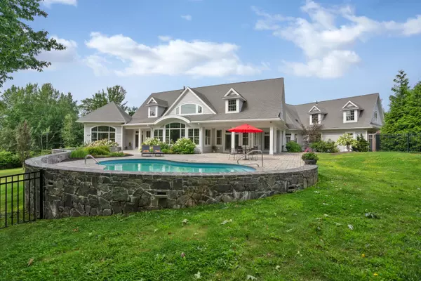 83 Colchester DR, South Portland, ME 04106