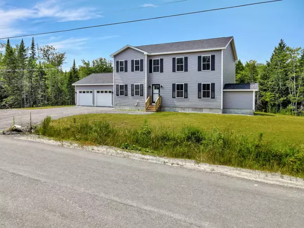 Sidney, ME 04330,56 Angel CIR