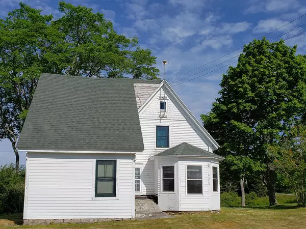 Swans Island, ME 04685,106 Harbor RD