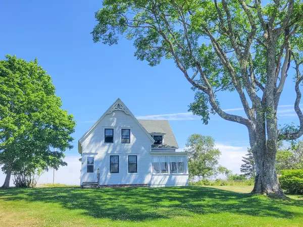 Swans Island, ME 04685,106 Harbor RD