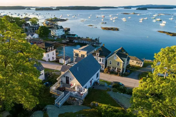 Stonington, ME 04681,7 Highland AVE