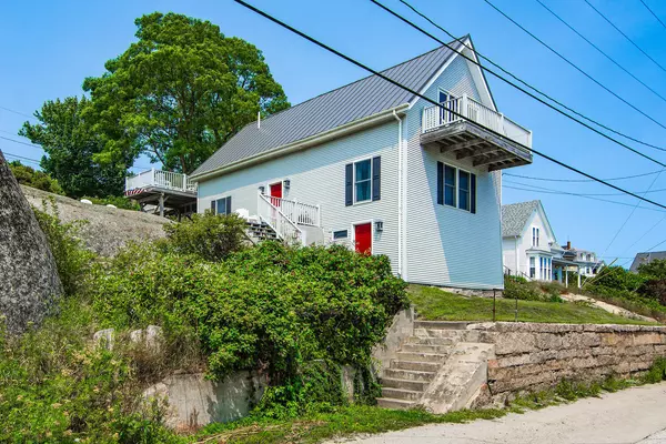 Stonington, ME 04681,7 Highland AVE