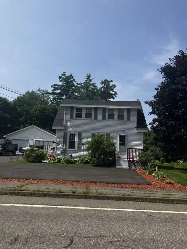 22 Hicks RD, Augusta, ME 04330