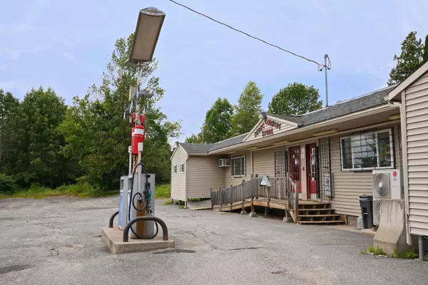 Sebec, ME 04481,635 Milo RD