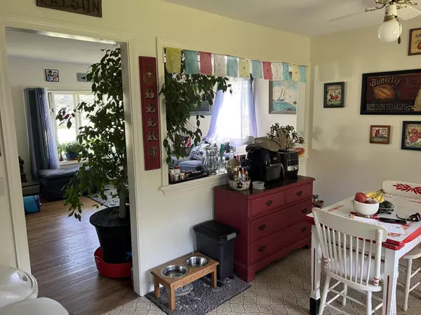 Wiscasset, ME 04578,28 Page AVE